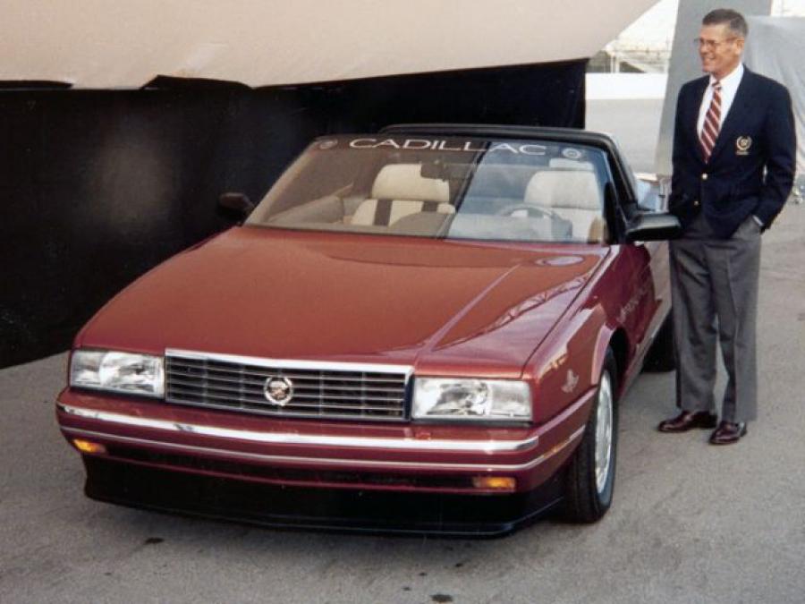  Cadillac Allante Indy 500 Pace Car 1992 года  (фото 4 из 6)